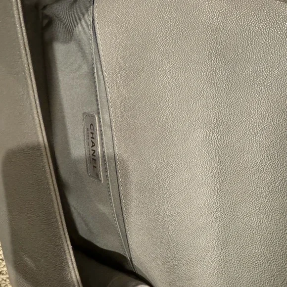 Chanel le boy - Picture 9 of 13